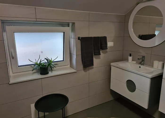 Lejlighed Maya-k Near Center *