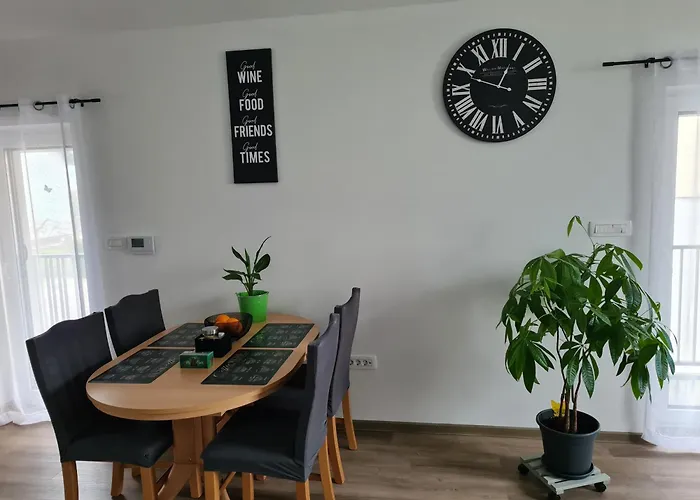 Maya-k Near Center Apartamento