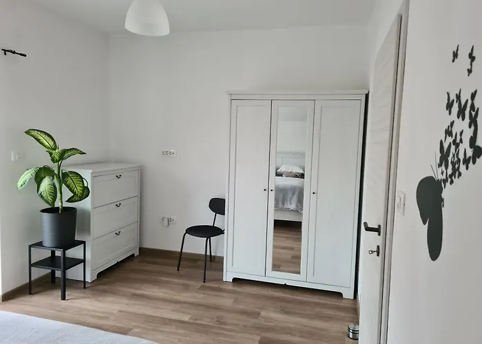 Maya-k Near Center Apartamento